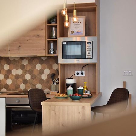 Silentium Premium Apartman ชาร์วาร์ ภายนอก รูปภาพ