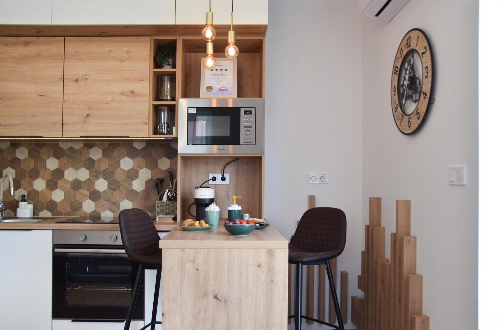 Silentium Premium Apartman ชาร์วาร์ ภายนอก รูปภาพ